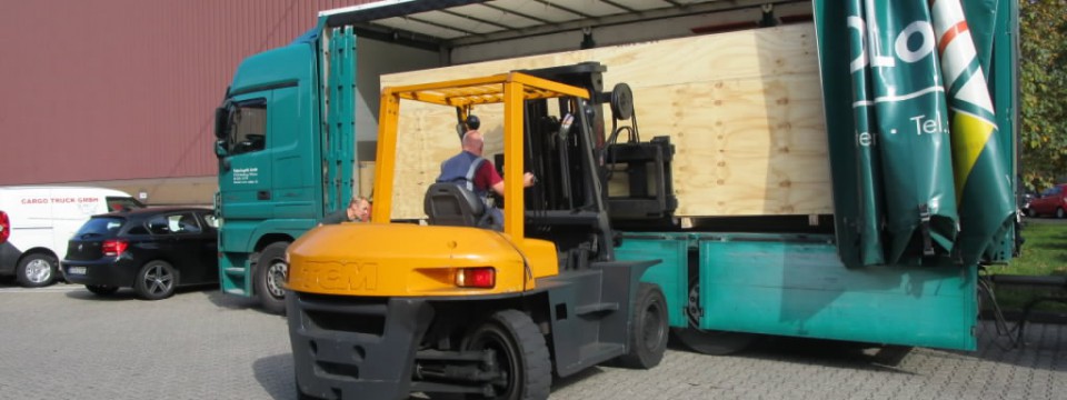 02Lager_Entladen_Duesseldorf